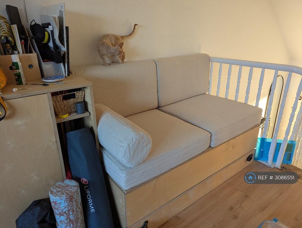 Apartment in London - View 5