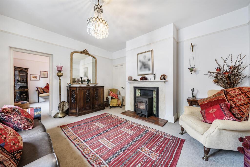 House in Finchampstead - View 3