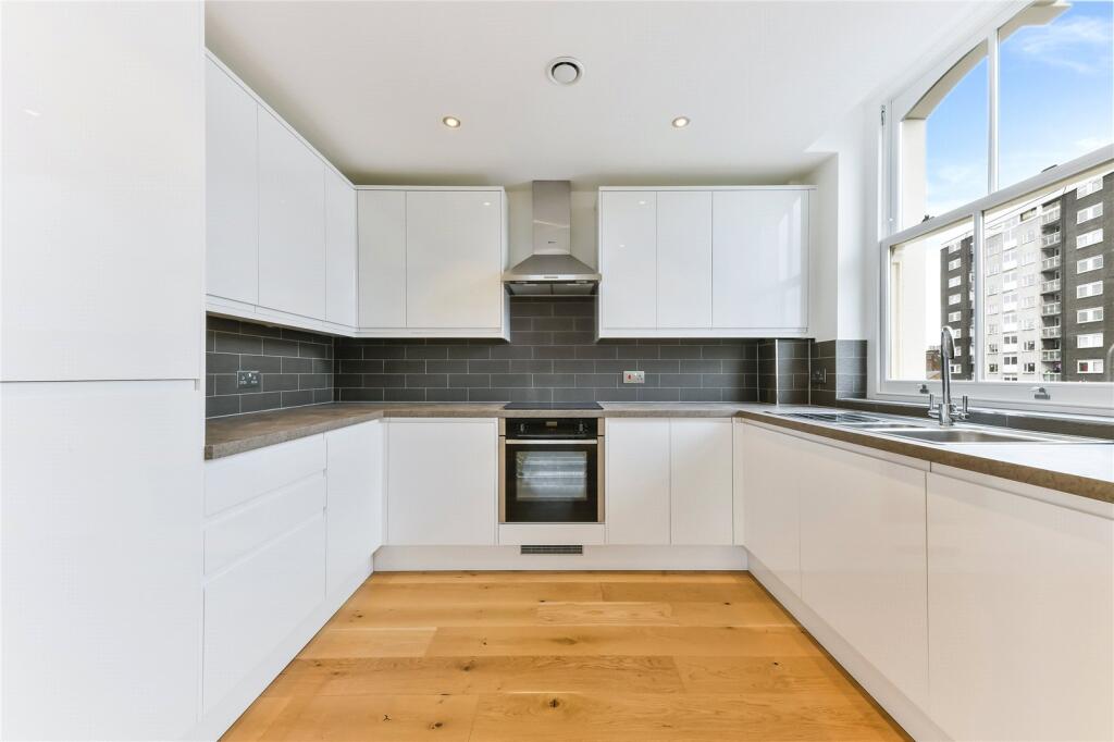 Goldleaf Apartments, 122-124 Goldhawk Road, London, W12 photo 3