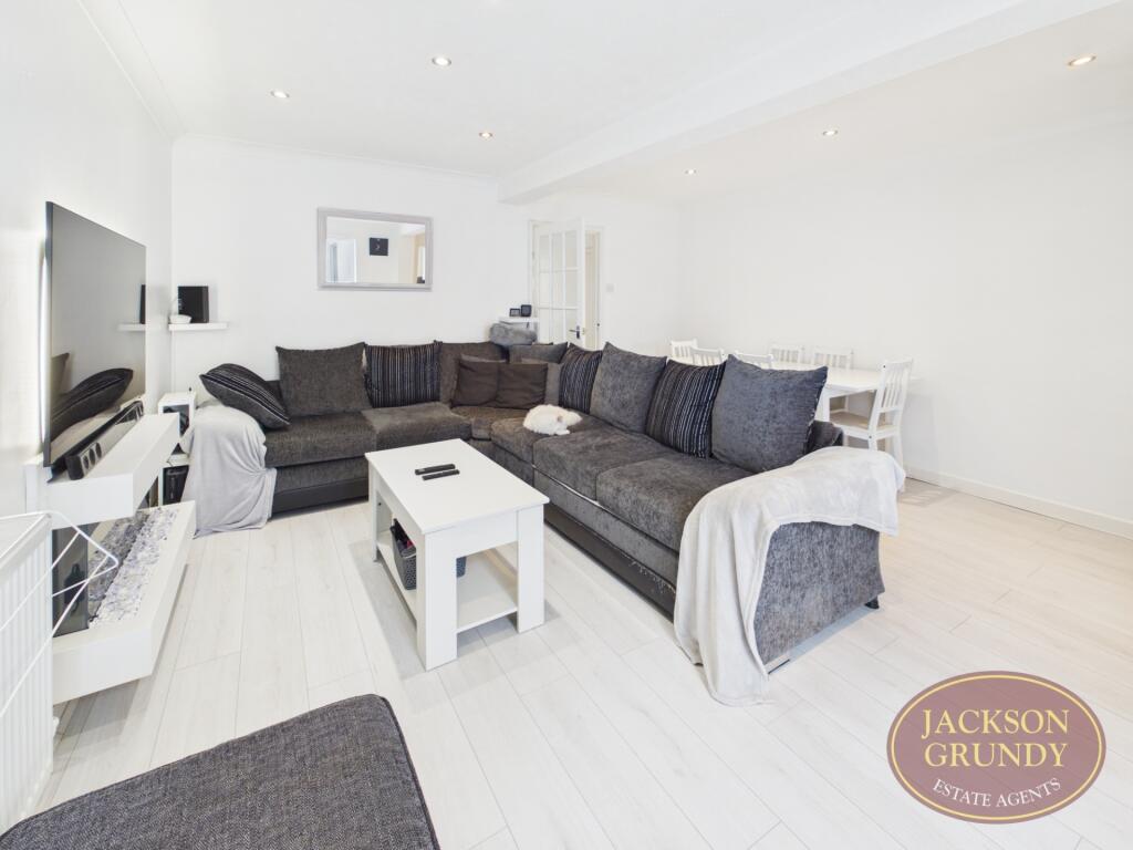 Park Lane, Duston, NN5 6QW photo 4