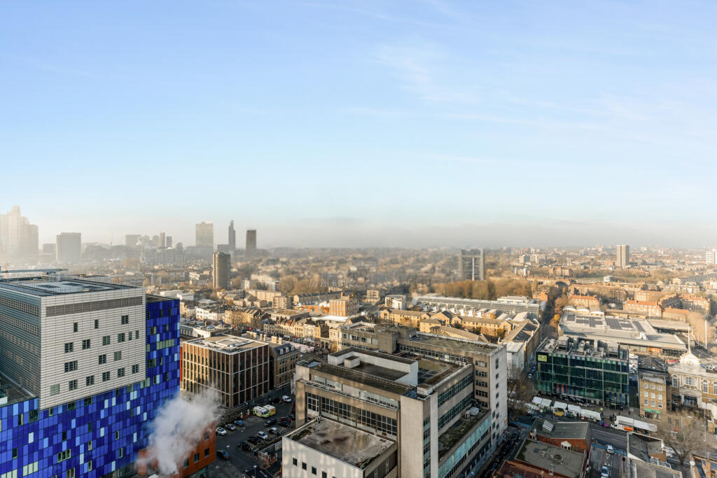 Bouchon Point, 7 Cendal Crescent, London, E1 photo 4