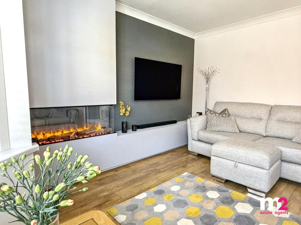 House in Newport - View 5