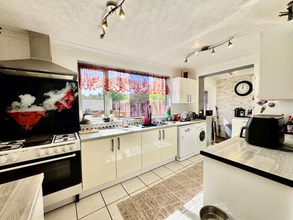 House in Luton - More