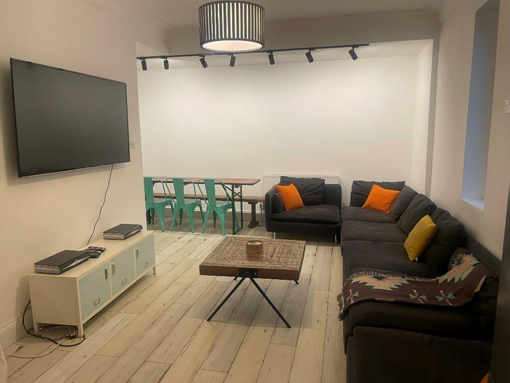 Main image of property: Ashlyn Grove, Manchester, Greater Manchester, M14