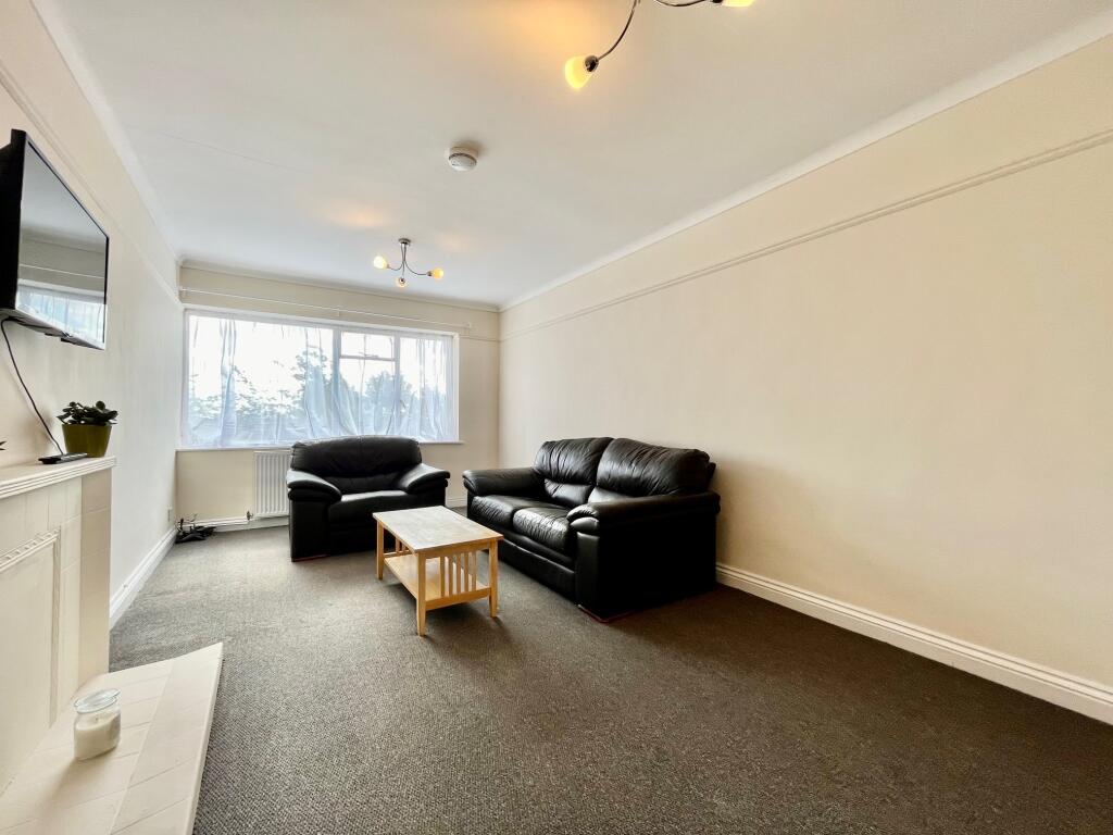 Main image of property: Rugby Road, Cubbington