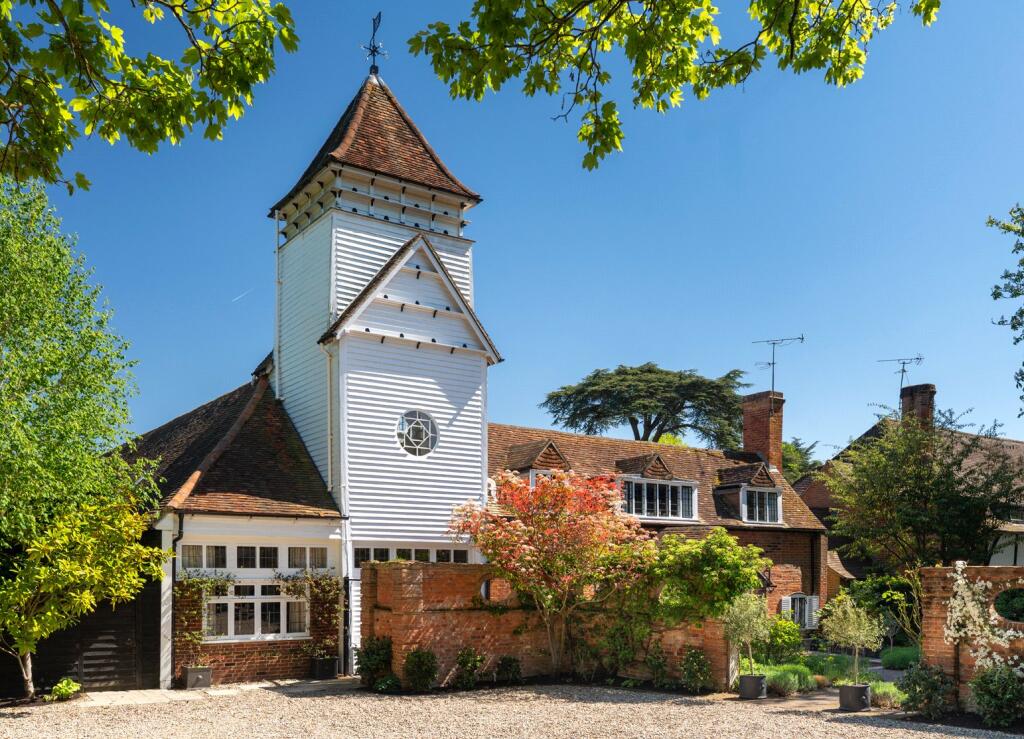 Main image of property: Burchetts Green Lane, Burchetts Green, Maidenhead, Berkshire, SL6