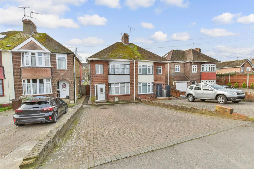 Main image of property: London Road, Sittingbourne, Kent