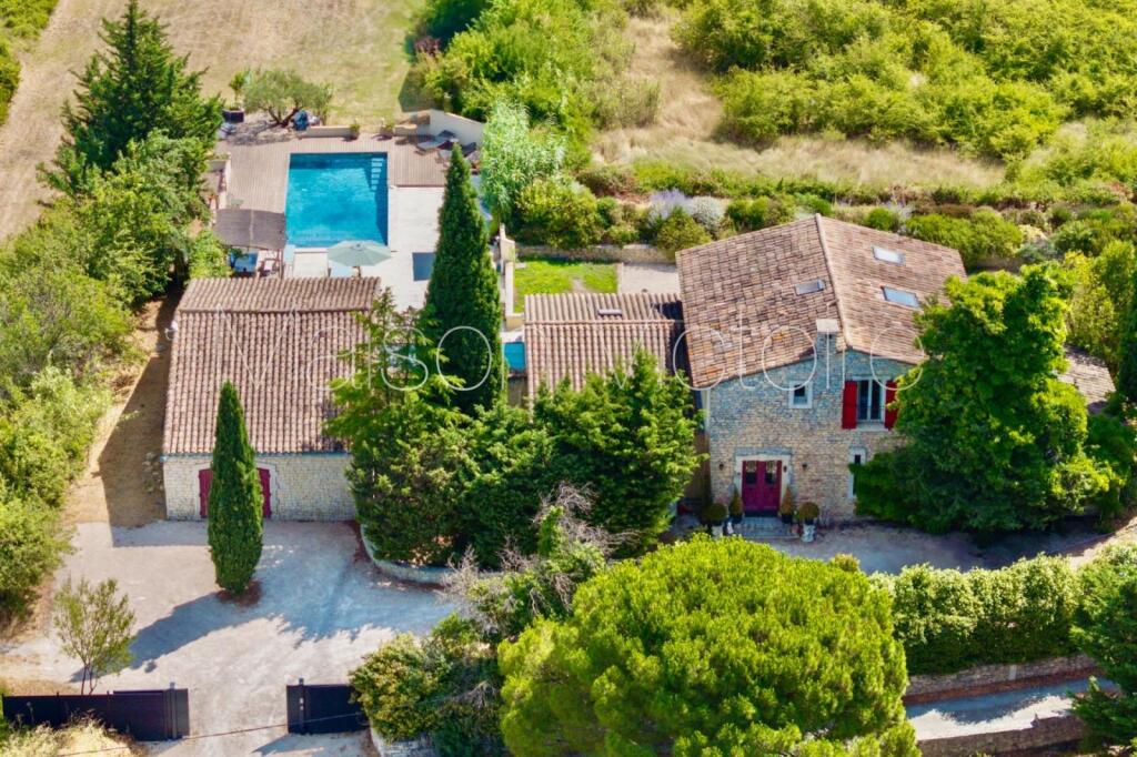 Main image of property: Provence-Alps-Cote d`Azur, Vaucluse, Lagnes