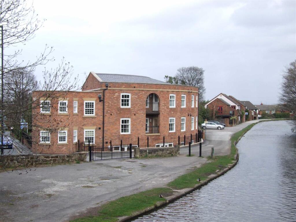 Main image of property: New Road, Lymm