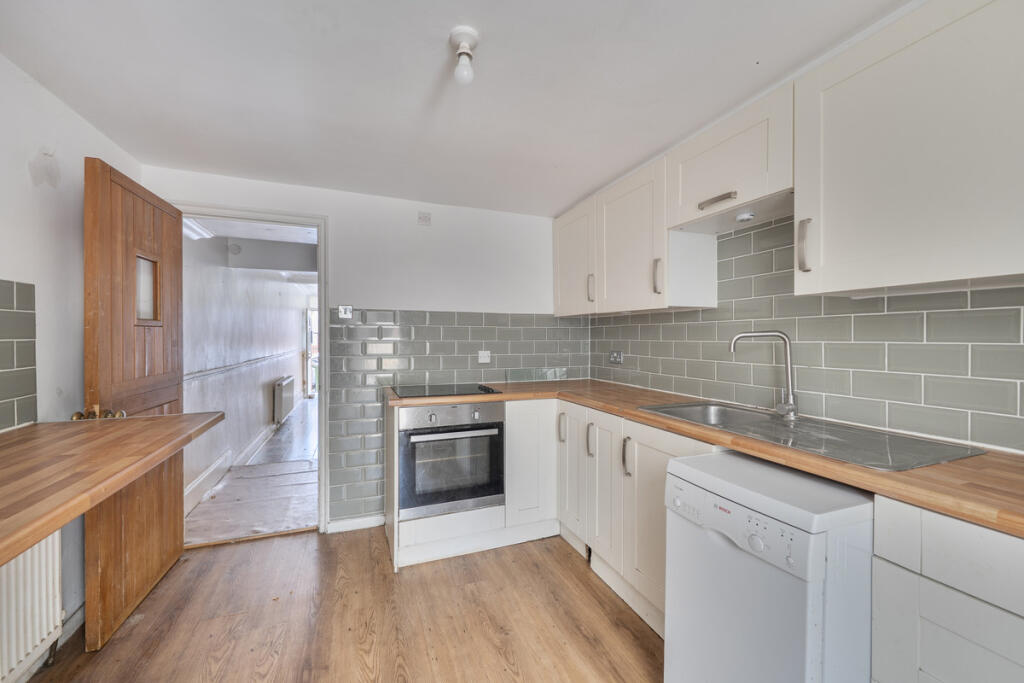 House in Southampton - View 4