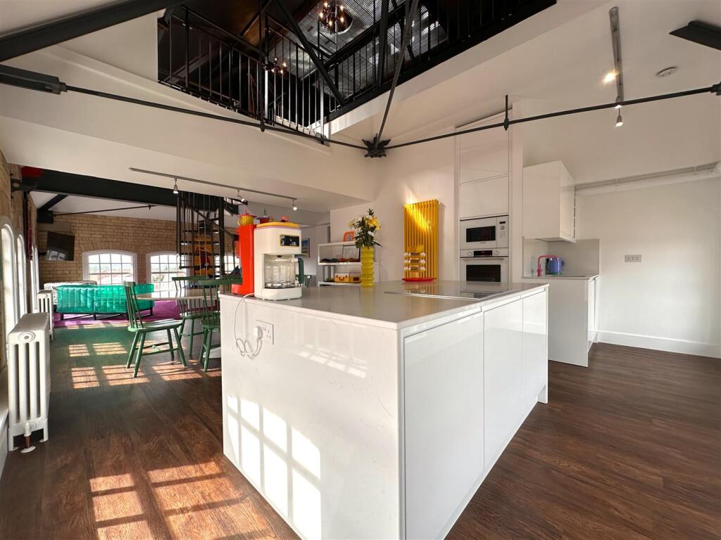 Apartment in Newark and Sherwood, Newark - View 5