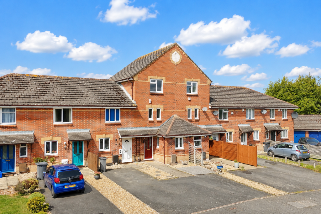 Main image of property: Benskins Oval, Leicester, Leicestershire