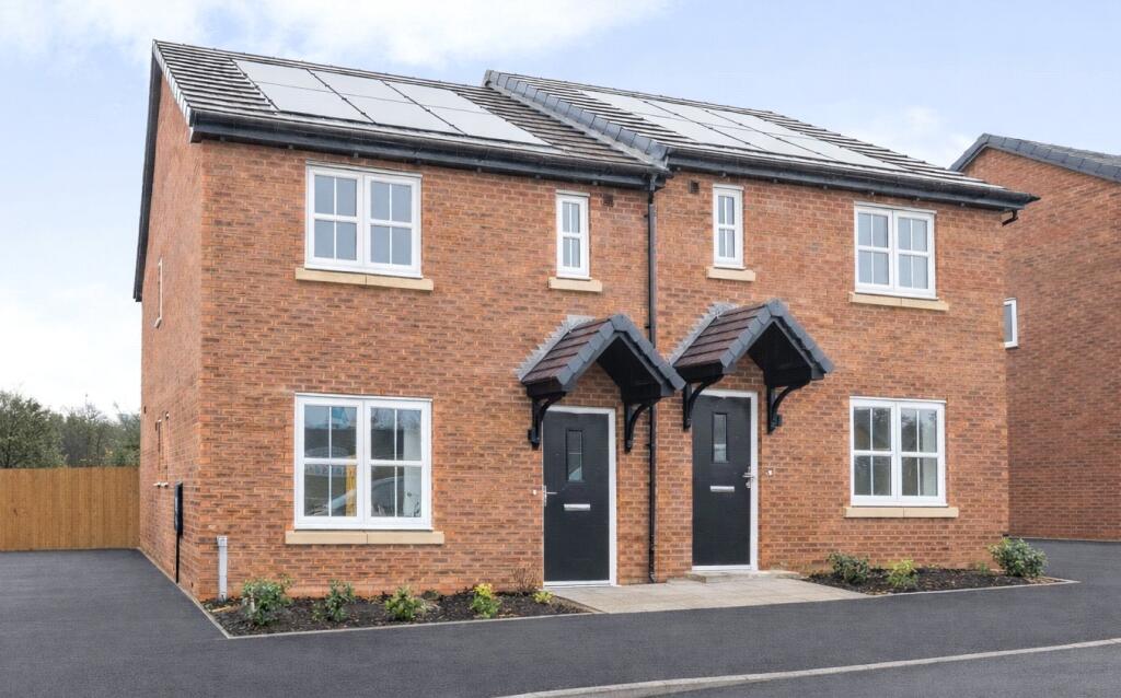 3-bed semi-detached on Peckett Road, Bewdley, Worcestershire, £192,000