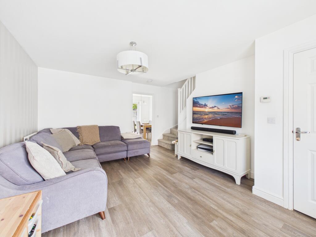 Skitteridge Wood Road, Langley Country Park photo 3