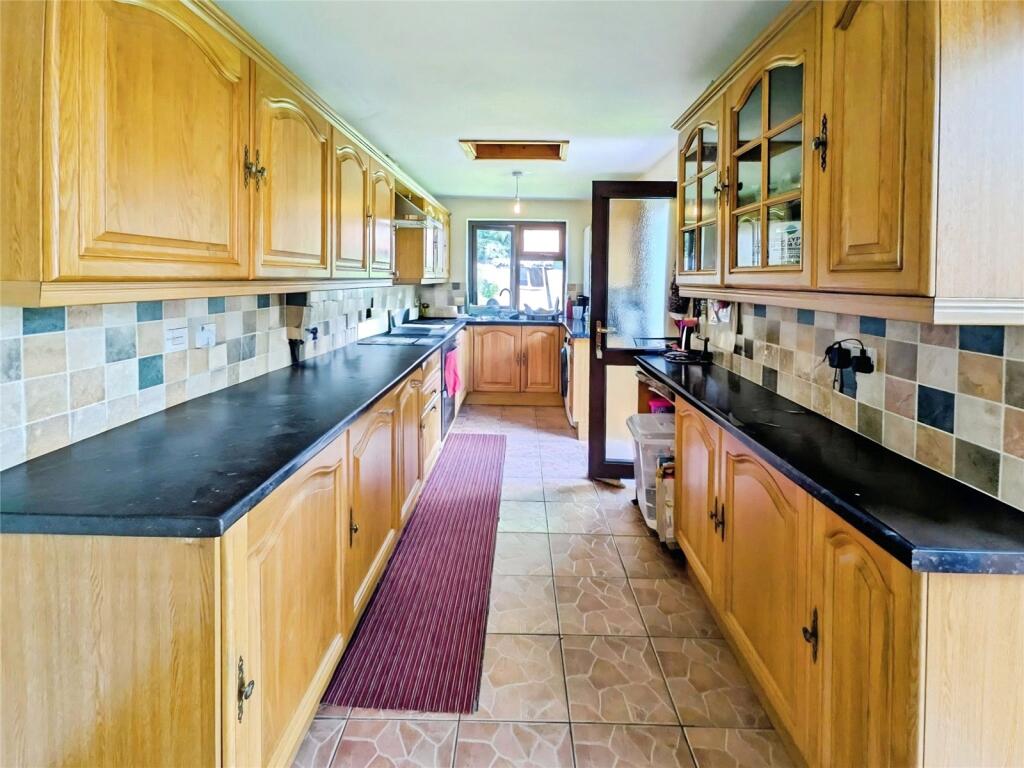 Merridale Road, Wolverhampton, West Midlands, WV3 - View 5