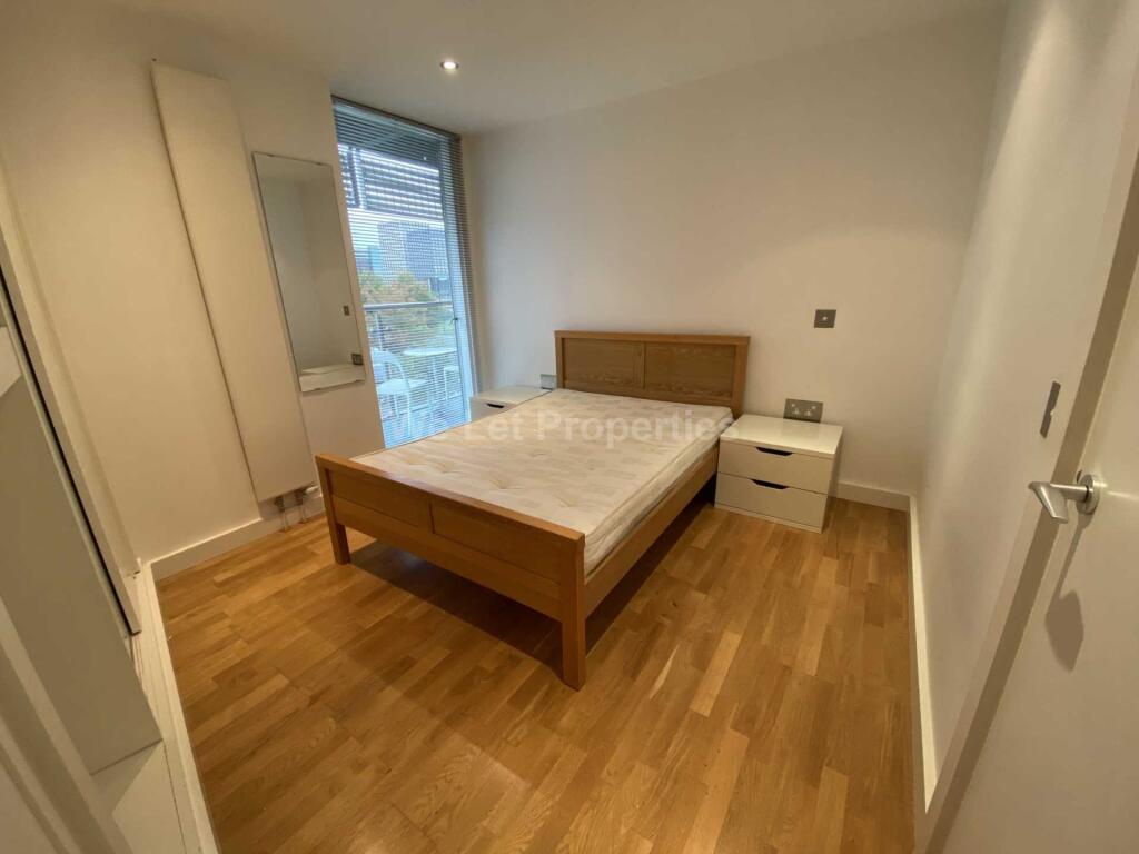 Apartment in Manchester - View 5