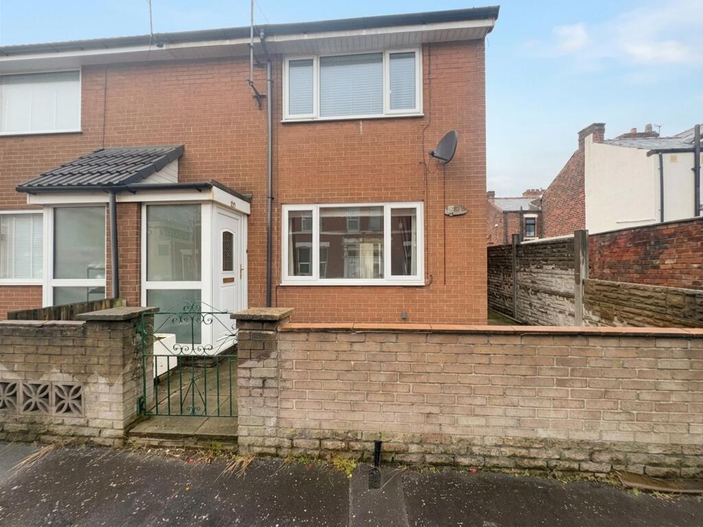 Main image of property: Plungington Road, Fulwood, Preston, PR2 3PR