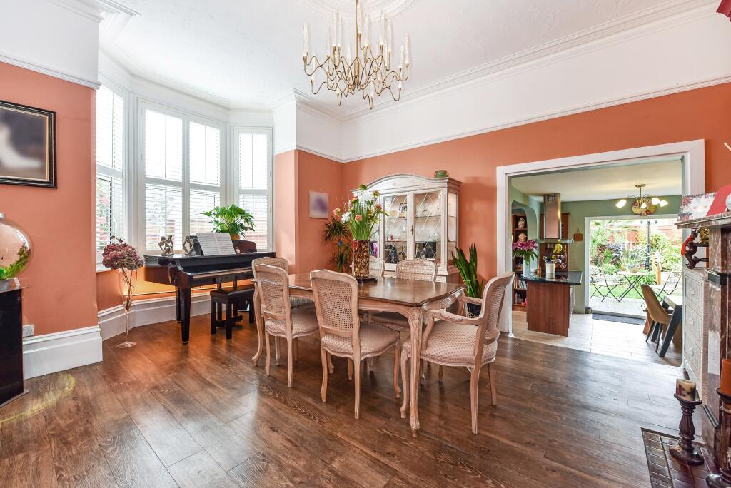 House in Portsmouth, Fratton - More