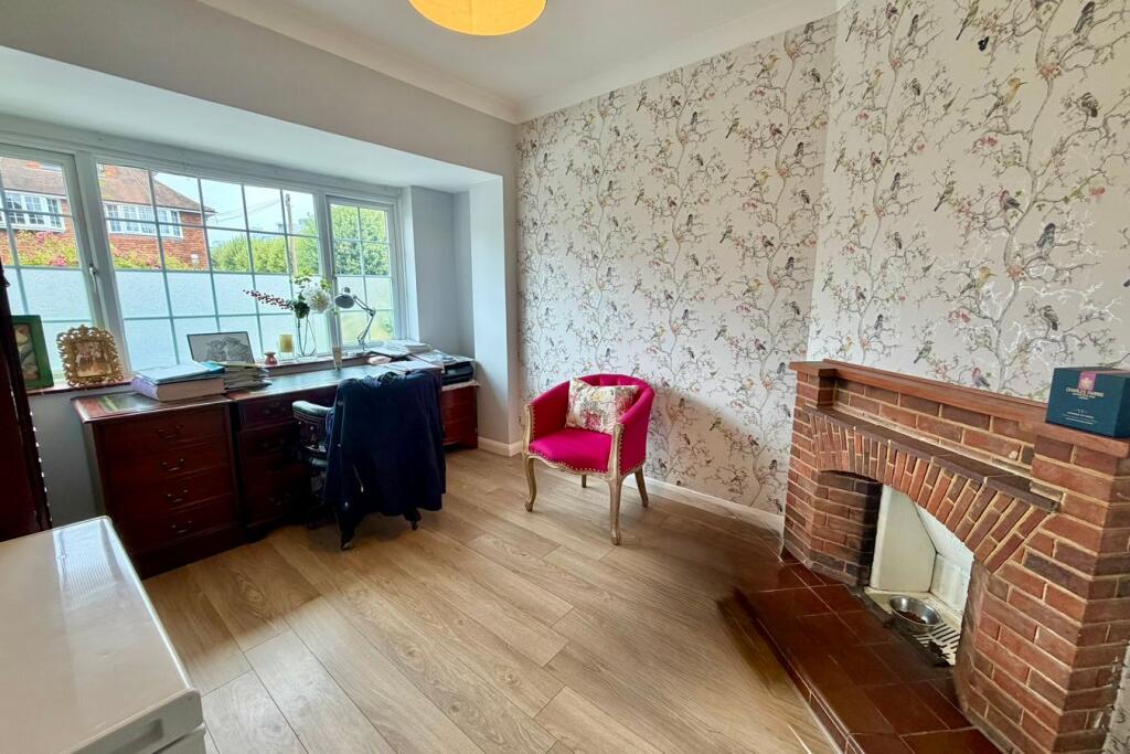 House in Surrey Heath, Surrey - More