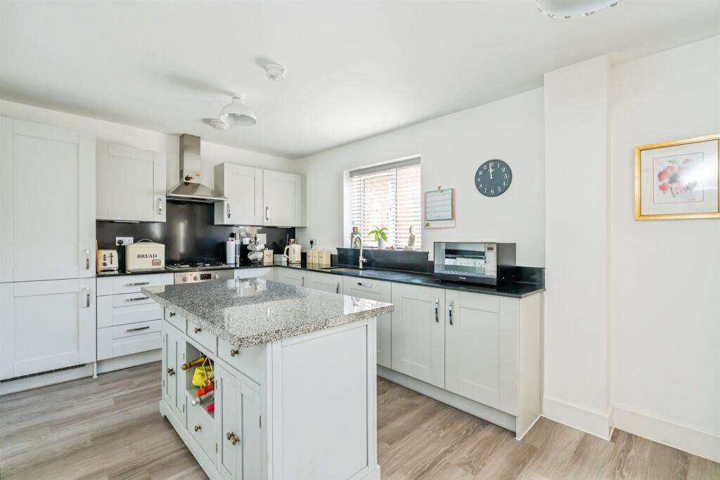 House in Brighton - View 3