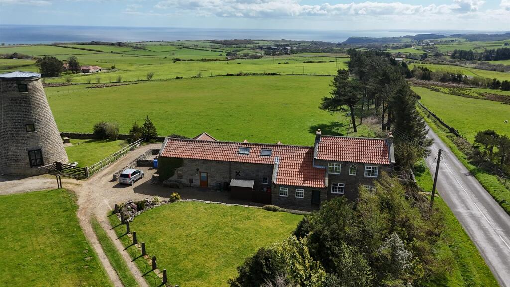 Staintondale Road, Ravenscar, Scarborough photo 4