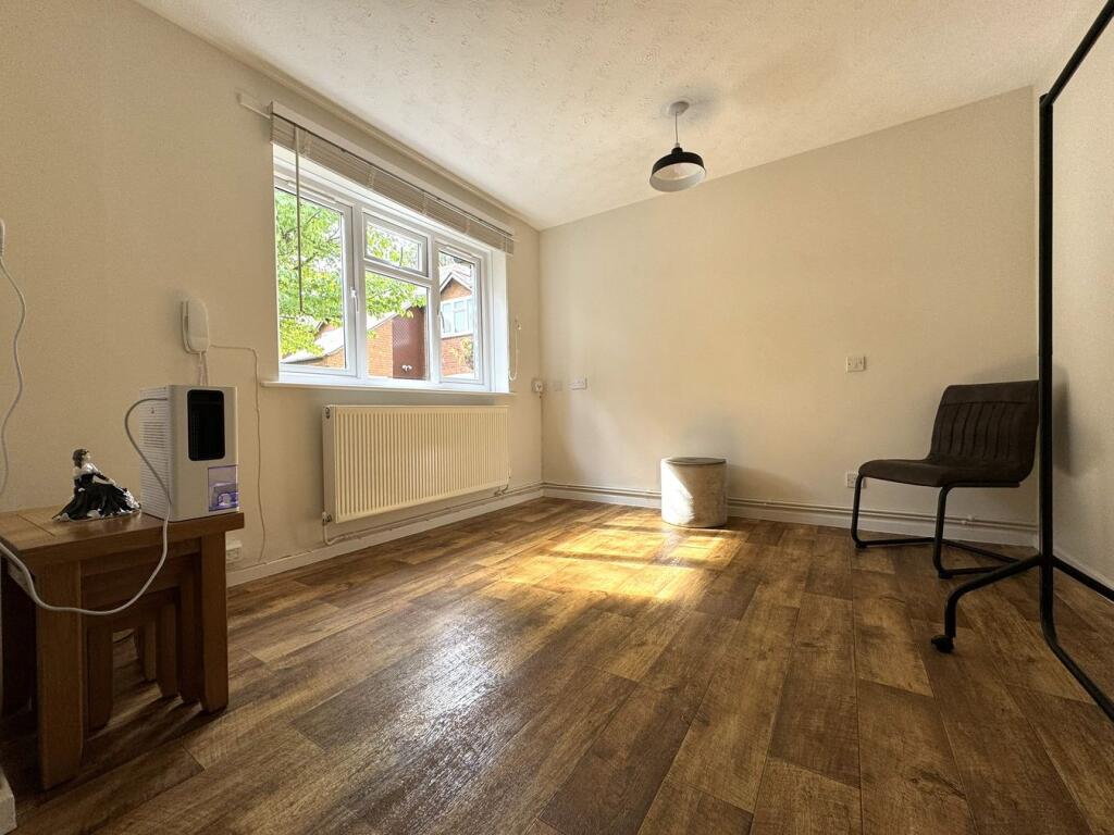 Apartment in East Staffordshire, Barton-under-Needwood - View 5