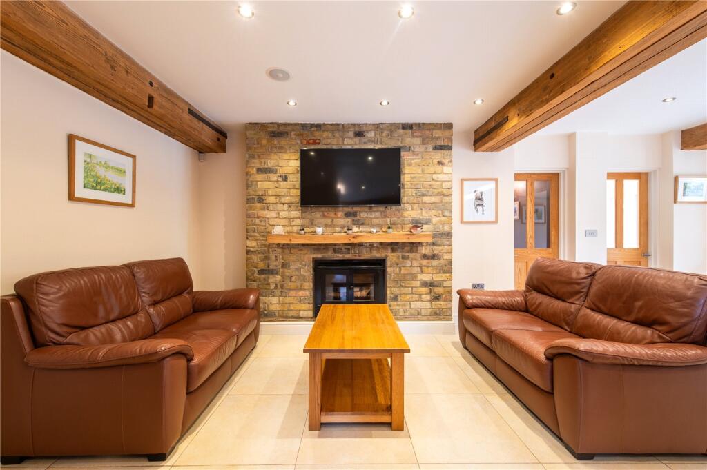 House in Tonbridge - More