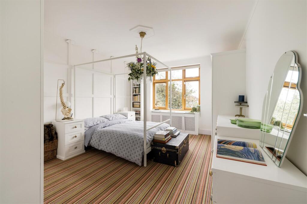 House in London, South Woodford - View 5