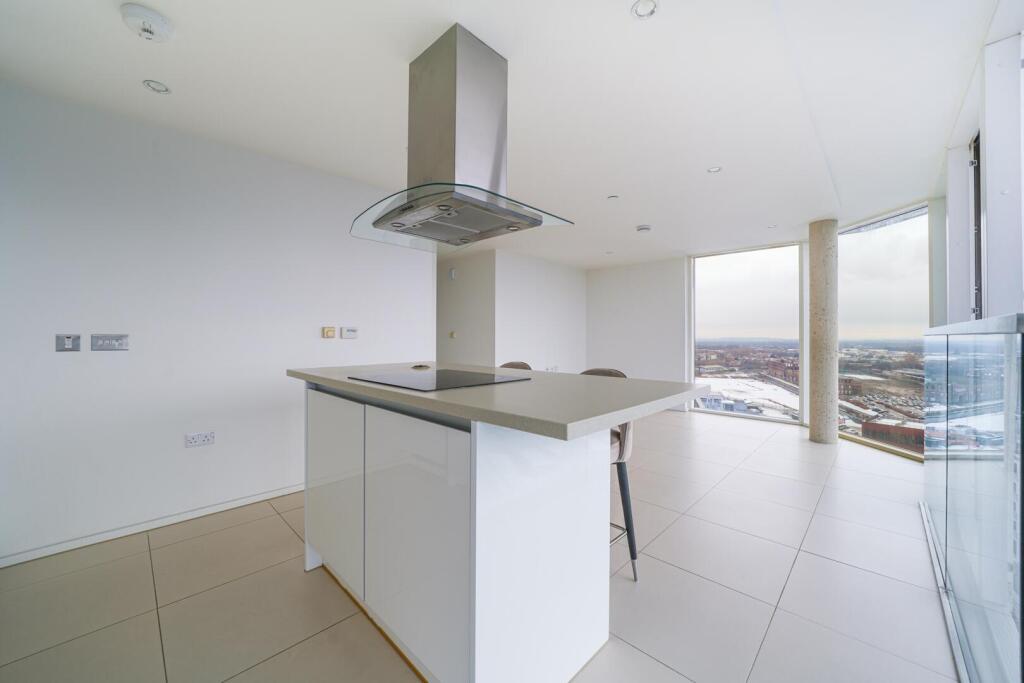 Apartment in Nottingham, Lace Market, The Meadows - More