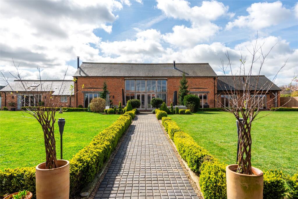 Main image of property: Thrupp End, Station Road, Lidlington, Bedfordshire, MK43