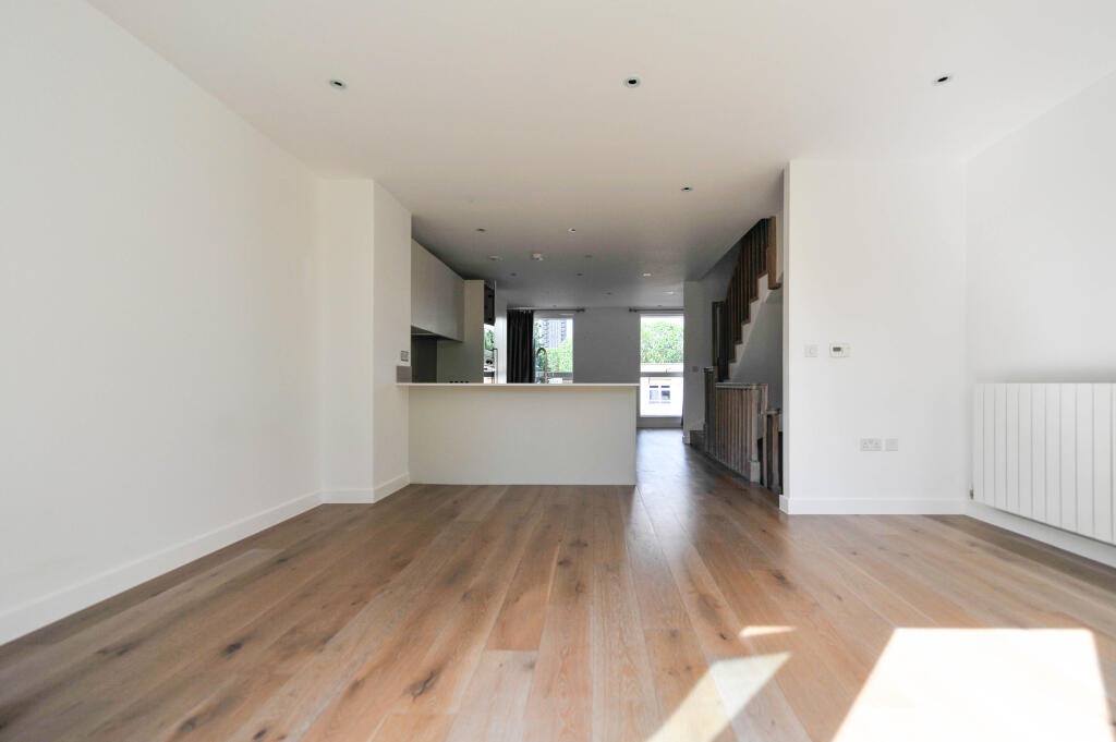 House in London, Royal Borough of Greenwich - View 5