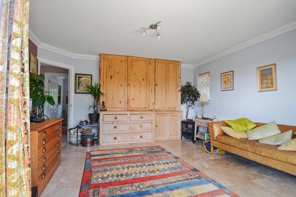 House in Corfe Mullen - View 3