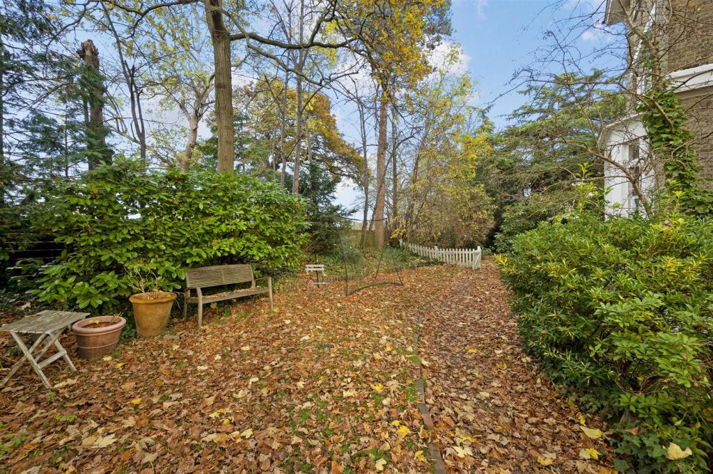Lansdowne Court, Lansdowne Road, Wimbledon, SW20 photo 4