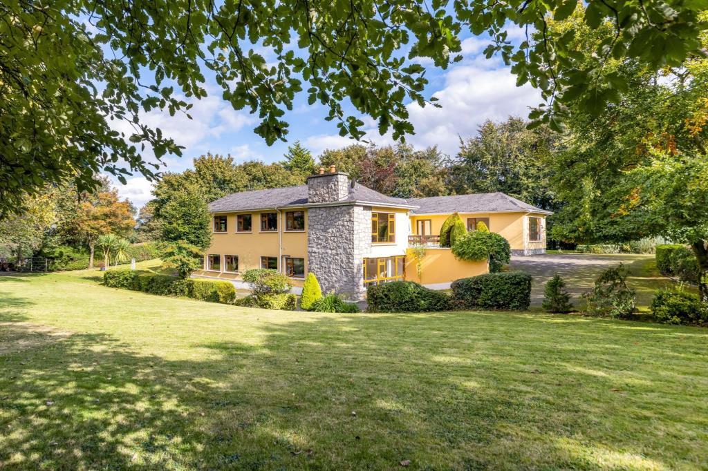 Main image of property: Belgree House, On Approx. 1.67 Hec (4.12 Acres), Kilmartin Lane, Hollystown, Dublin 15, D15 W9R9