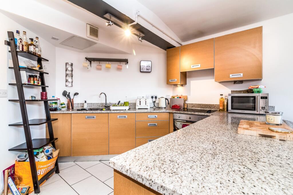 Apartment in Manchester, Collyhurst - View 3