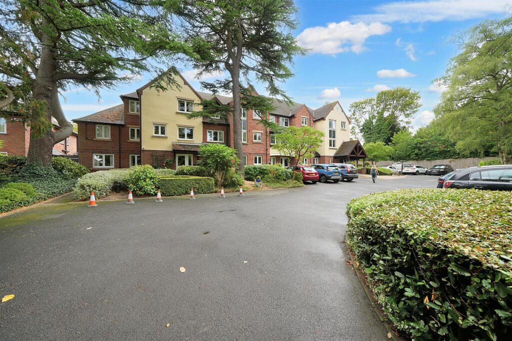 Main image of property: Flat 2, Pendene Court, Penn Road, Wolverhampton