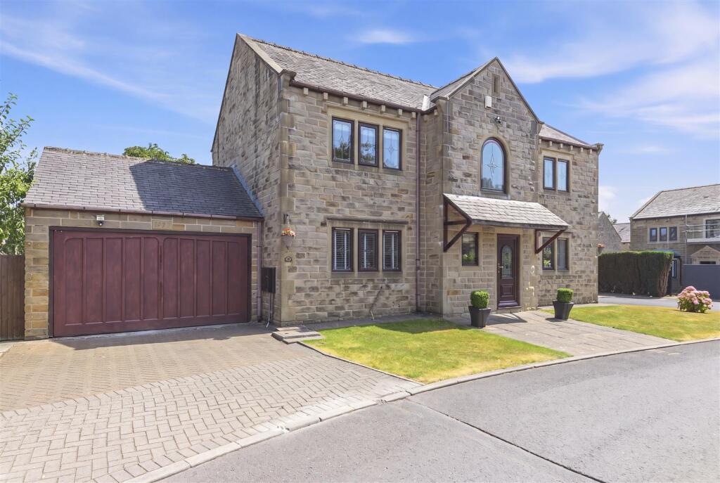 Main image of property: 3 Green Hall Park, Shelf, Halifax, HX3 7PZ