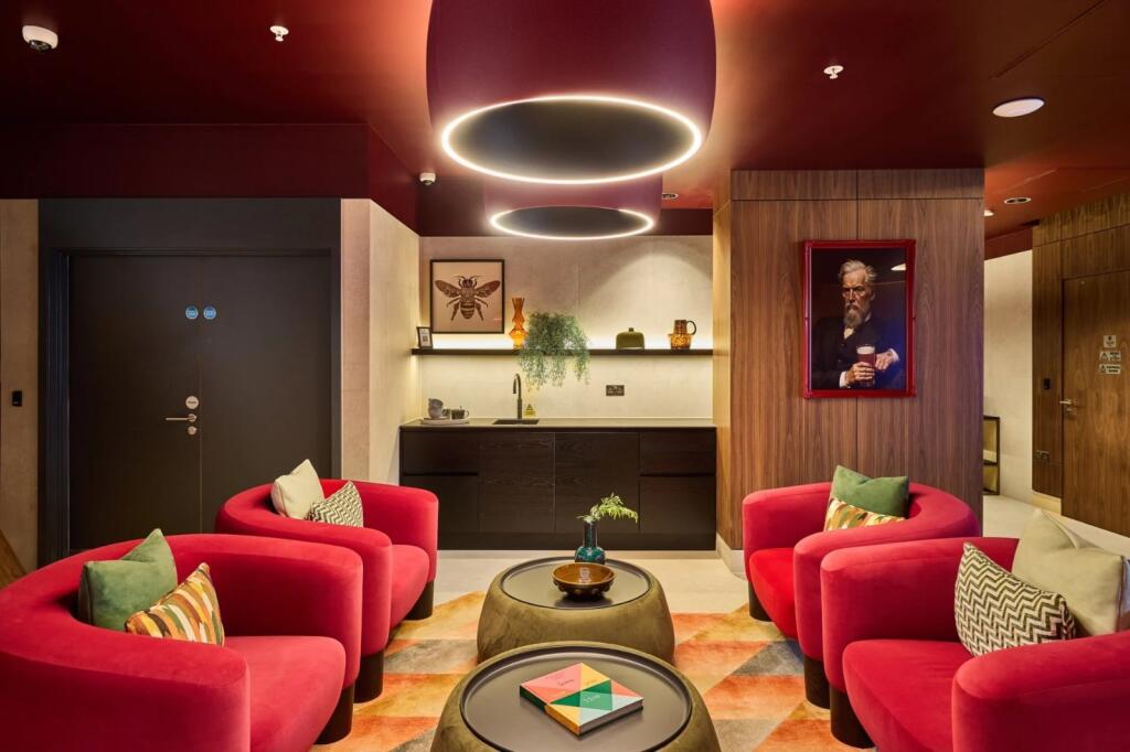 Apartment in Manchester - More