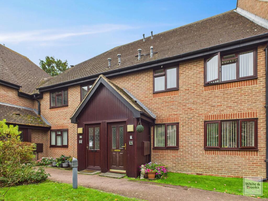 Main image of property: Gateway Lodge, Felpham Road, Felpham, PO22 7NS