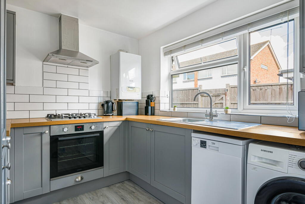 Apartment in Tonbridge - View 2