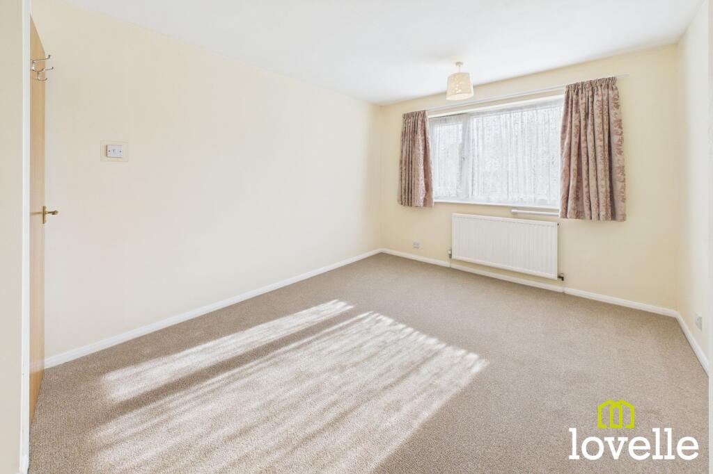 House in Hull - View 2