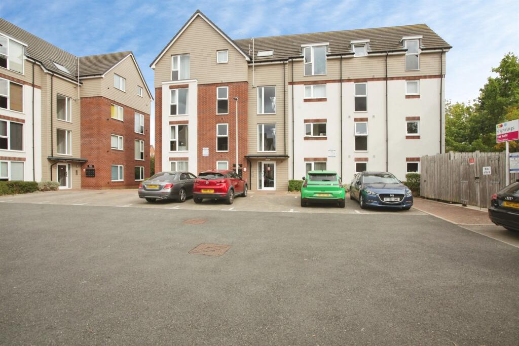 Apartment in Rugby, Warwickshire
