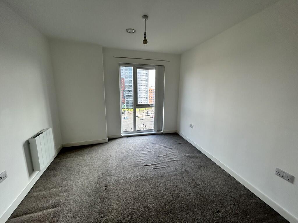 Additional image 8 of Lincoln Apartments, 3 Lexington Gardens