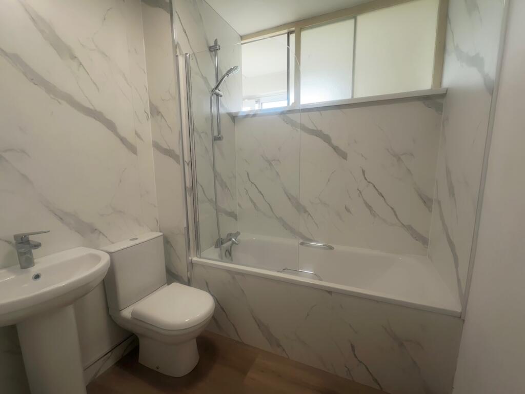 Apartment in Barry, Vale of Glamorgan - More