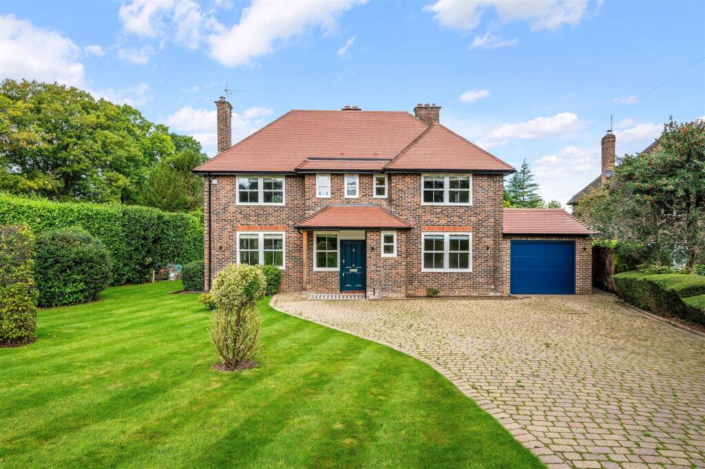 Main image of property: The Glade, Kingswood