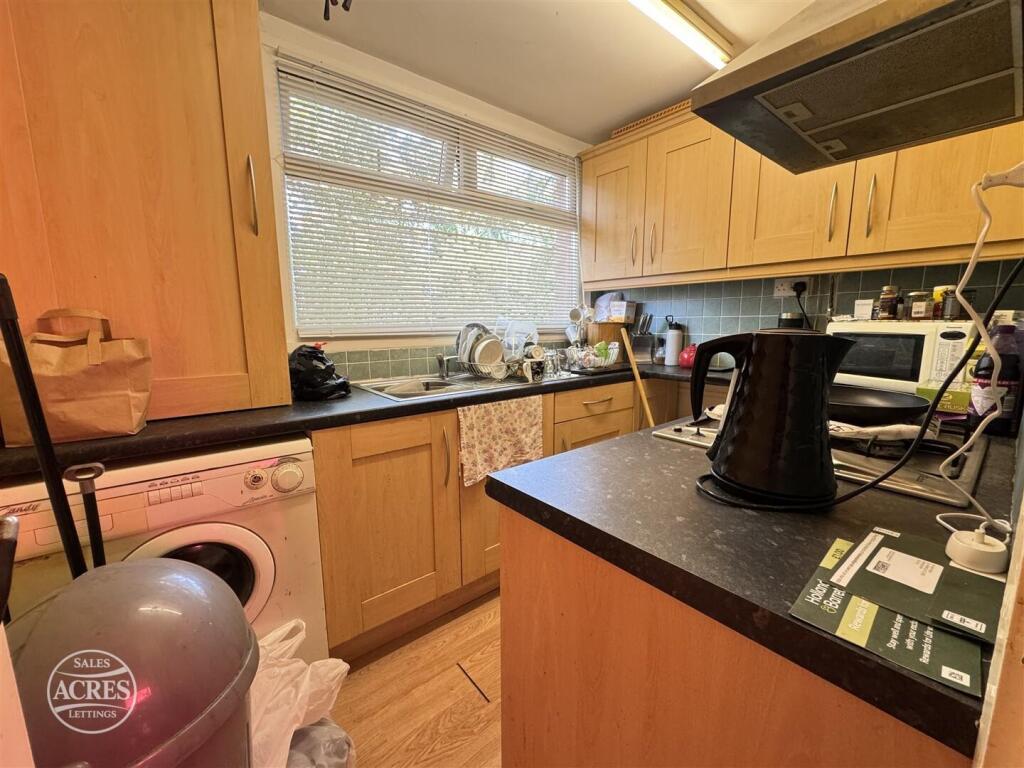 Apartment in Birmingham, West Midlands - View 3