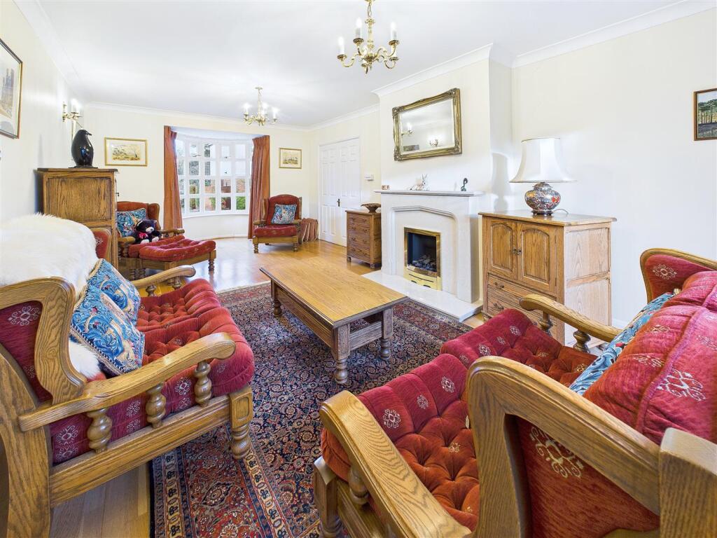 House in Chelmsford, Great Baddow - View 4
