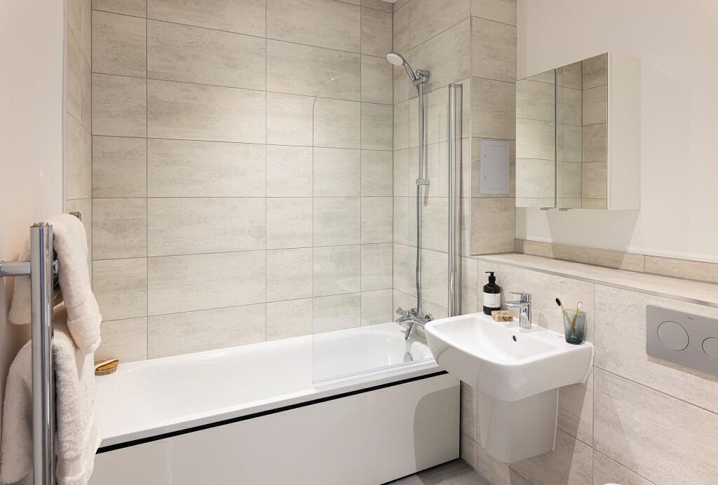 Main image of property: Apartment 617,The Almere, 353 Avebury Boulevard, Milton Keynes, Buckinghamshire, MK9 2GG