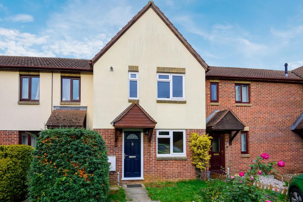 Main image of property: Lyneham Road, Bicester, OX26