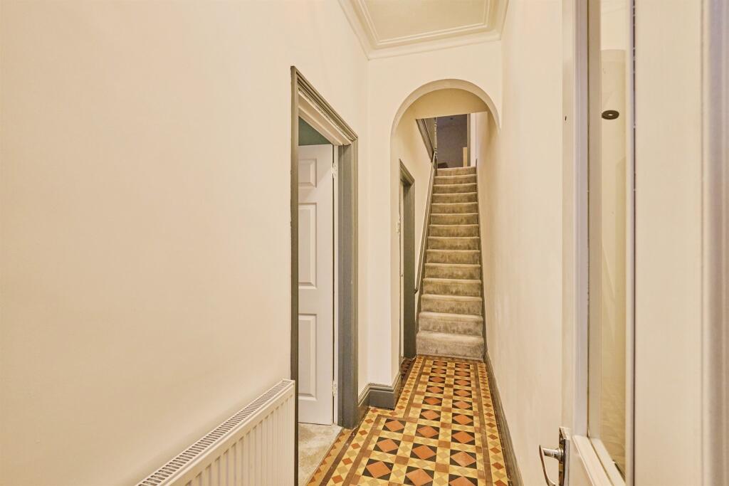 House in Birmingham, Wylde Green, Erdington - View 2